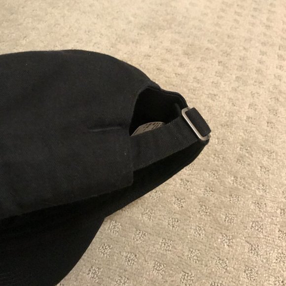 Uniqlo x Jason Polan Cap - Picture 3 of 6